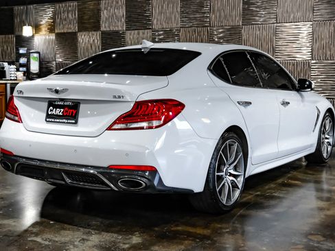 Used 2020 Genesis G70 3.3T w/ Elite Package RWD image 8