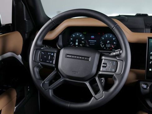 New 2026 Land Rover Defender 130 X-Dynamic SE image 14