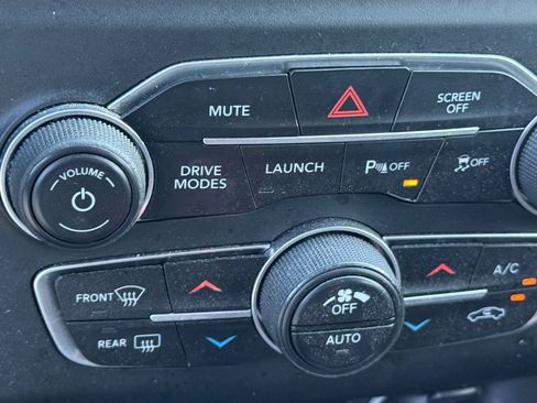 Used 2019 Dodge Charger Scat Pack w/ Navigation & Travel Group image 28