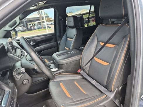 Used 2023 GMC Yukon AT4 AWD/4WD image 13