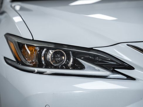 Used 2021 Lexus ES 350 F Sport w/ Accessory Package image 14