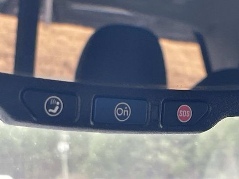 Used 2018 Chevrolet Colorado LT w/ Redline Special Edition image 27