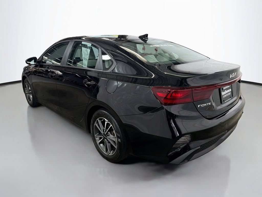 Used 2023 Kia Forte LXS FWD image 7