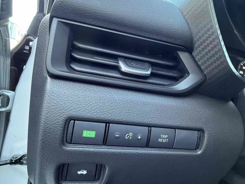 Used 2022 Nissan Sentra S FWD image 47