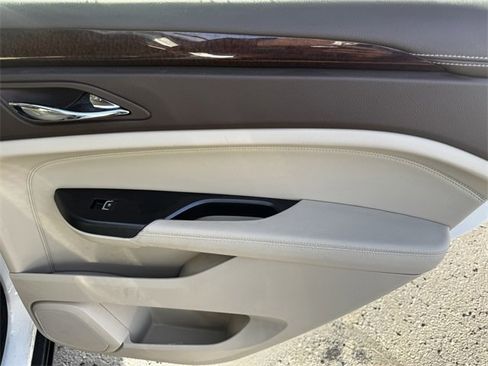 Used 2016 Cadillac SRX Luxury w/ Driver Awareness Package image 15