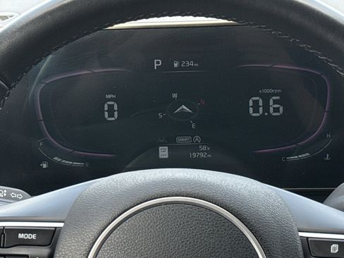 Used 2024 Kia Sportage EX AWD/4WD image 31
