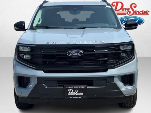 New 2026 Ford Expedition Active AWD/4WD image 2