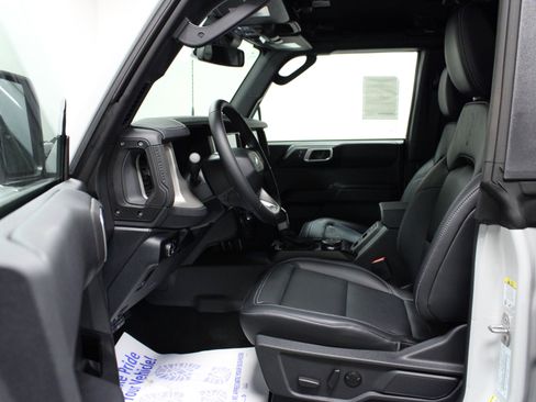 New 2026 Ford Bronco Outer Banks image 12