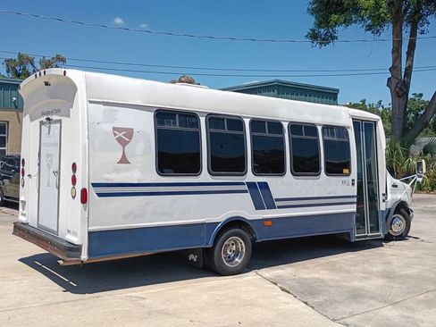 Used 2003 Ford E-450 and Econoline 450 RWD image 14