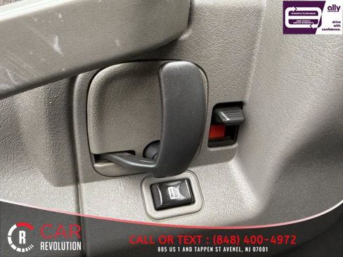 Used 2020 GMC Savana 3500 LT w/ LT Preferred Equipment Group image 32