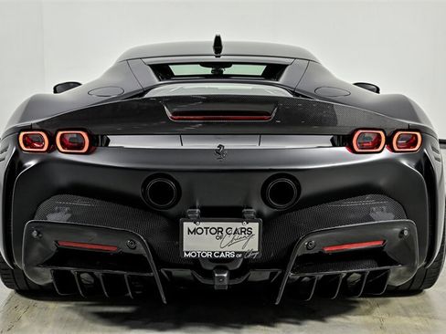 Used 2022 Ferrari SF90 Stradale AWD/4WD image 8