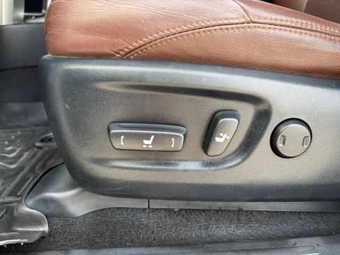 Used 2019 Toyota 4Runner Limited RWD image 29