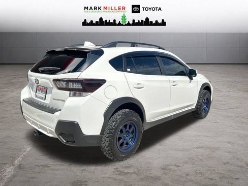 Used 2022 Subaru Crosstrek 2.5i Limited AWD/4WD image 6
