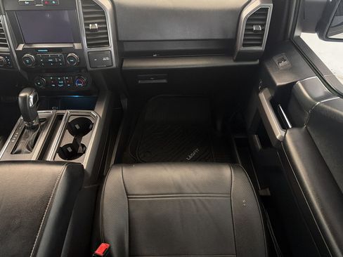 Used 2019 Ford F150 XLT w/ Equipment Group 302A Luxury AWD/4WD image 28