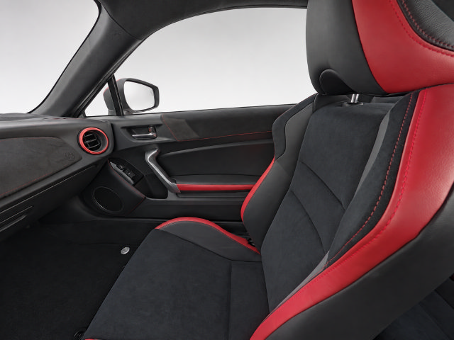 Used 2020 Toyota 86 RWD image 24