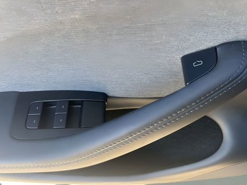 Used 2025 Tesla Model 3 Long Range image 28