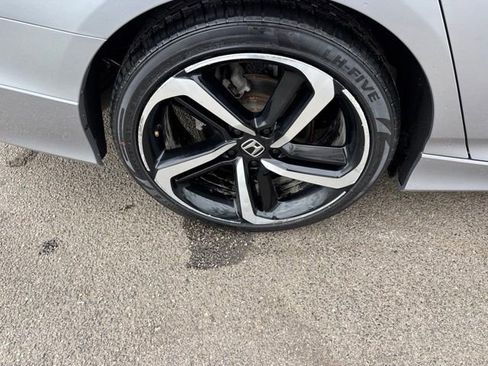 Used 2020 Honda Accord Sport image 40