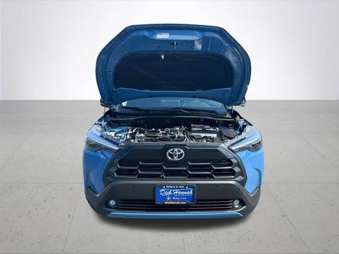 Certified 2026 Toyota Corolla Cross XLE AWD/4WD image 5