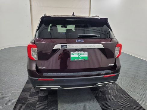 Used 2022 Ford Explorer XLT w/ Equipment Group 202A AWD/4WD image 6