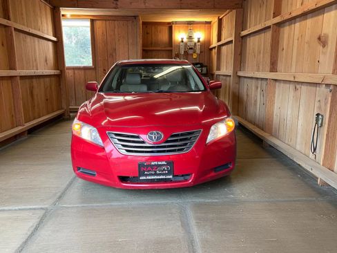 Used 2009 Toyota Camry Hybrid image 2