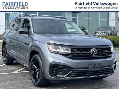 Certified 2023 Volkswagen Atlas SEL R-Line image 1