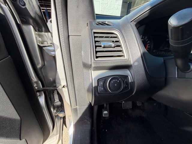 Used 2016 Ford Explorer XLT FWD image 21