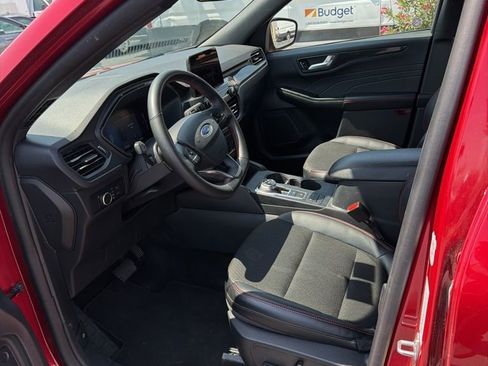 Used 2025 Ford Escape ST-Line image 11