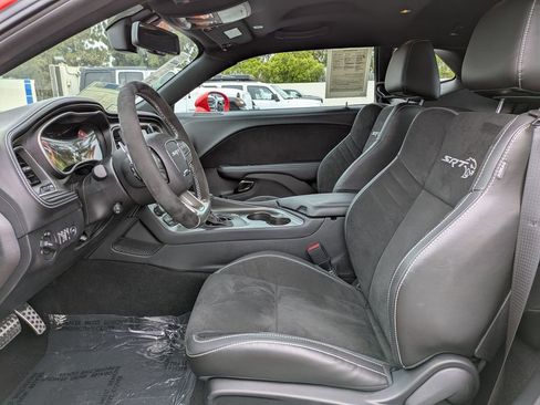 Used 2022 Dodge Challenger SRT Hellcat image 8