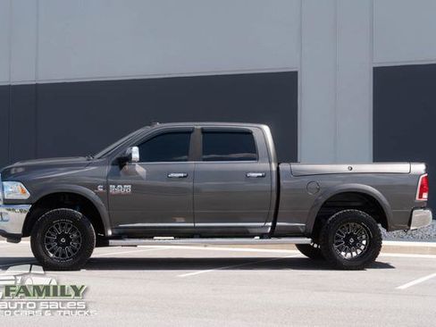 Used 2016 RAM 2500 Limited AWD/4WD image 3