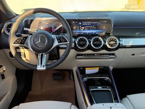 New 2026 Mercedes-Benz GLB 250 image 31