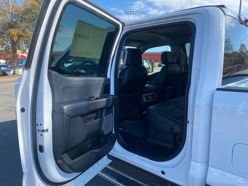 New 2026 Ford F350 Lariat w/ Chrome Package image 29