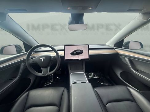 Used 2024 Tesla Model Y Long Range AWD/4WD image 12