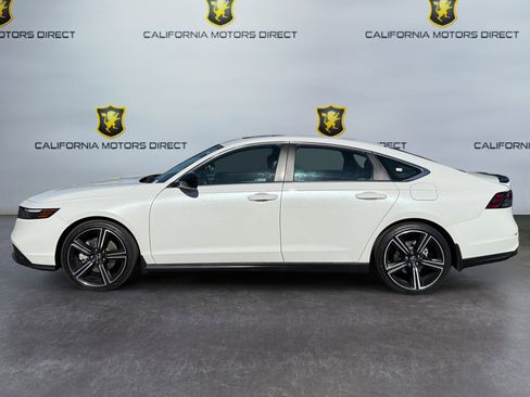 Used 2024 Honda Accord Sport image 2