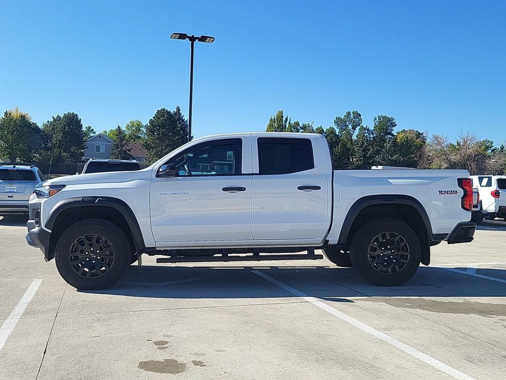 Used 2026 Chevrolet Colorado Trail Boss w/ LPO, Tailgate Decal Package AWD/4WD image 5
