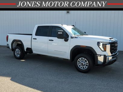 Used 2025 GMC Sierra 2500 Pro w/ Convenience Package