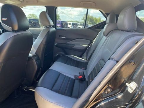 Used 2023 Nissan Kicks SR w/ SR Premium Package FWD image 12