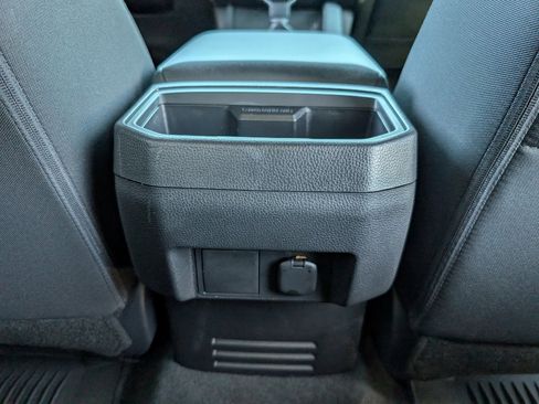 Used 2026 Toyota Tacoma SR image 7