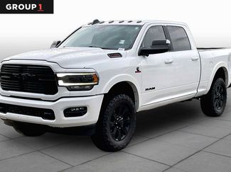 Used 2022 RAM 2500 Laramie w/ Night Edition AWD/4WD video 1