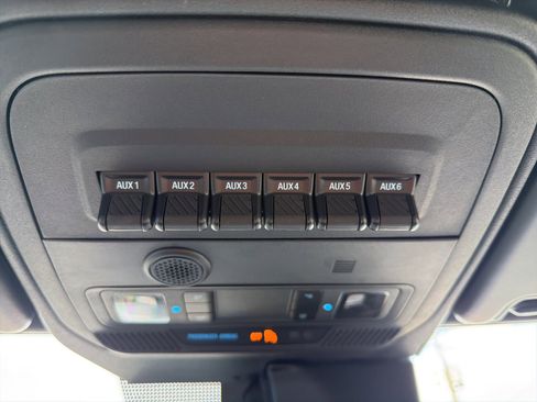 Used 2021 Ford Bronco Wildtrak image 35