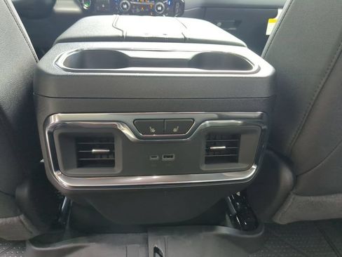 New 2026 Chevrolet Silverado 1500 High Country w/ High Country Premium Package AWD/4WD image 33