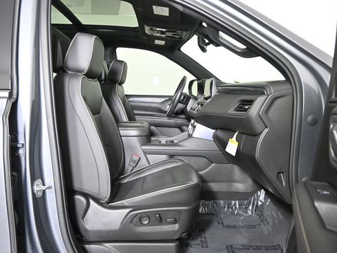 Used 2021 GMC Yukon SLT w/ SLT Luxury Plus Package AWD/4WD image 13