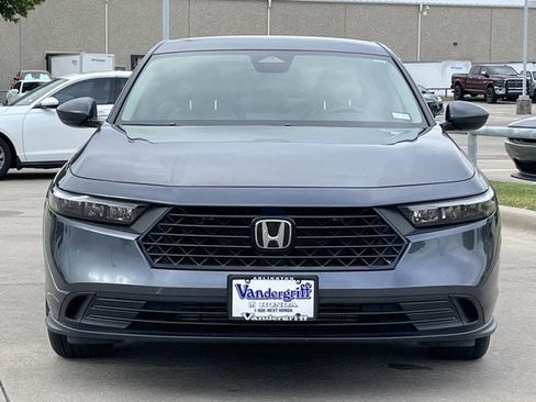 Used 2025 Honda Accord LX image 6