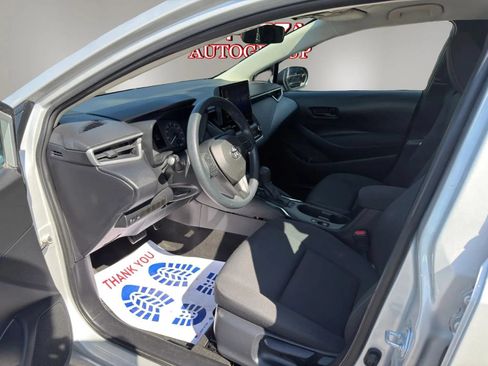 Used 2023 Toyota Corolla LE FWD image 7
