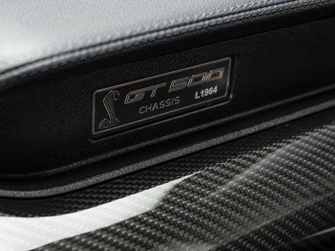 Used 2020 Ford Mustang Shelby GT500 w/ Carbon Fiber Track Pack RWD image 45