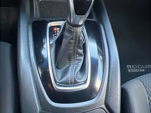 Used 2021 Nissan Rogue Sport S image 20
