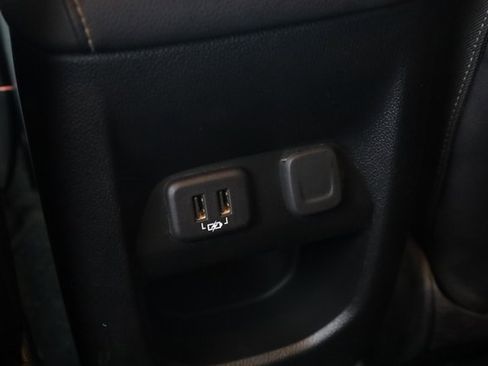 Used 2020 Chevrolet Colorado ZR2 image 25