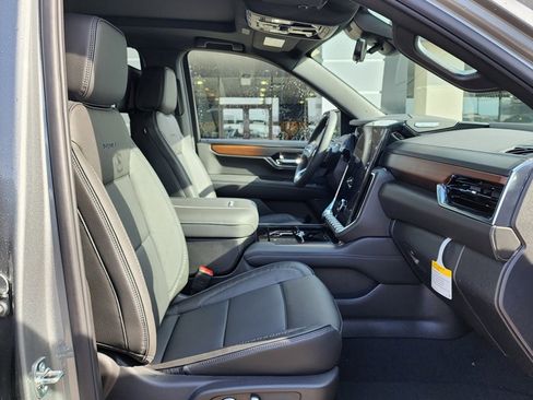 New 2026 GMC Yukon Denali w/ Denali Reserve Package image 47