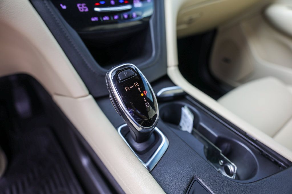 Used 2018 Cadillac XT5 Luxury w/ Driver Awareness Package FWD image 19