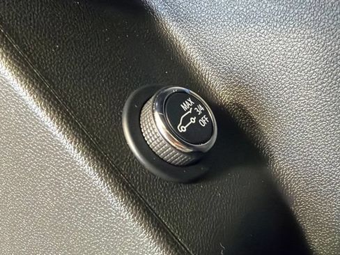 Used 2024 Cadillac XT6 Premium Luxury w/ LPO, Floor Liner Package FWD image 15