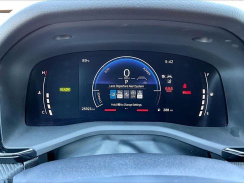 Used 2025 Toyota Camry SE FWD image 22